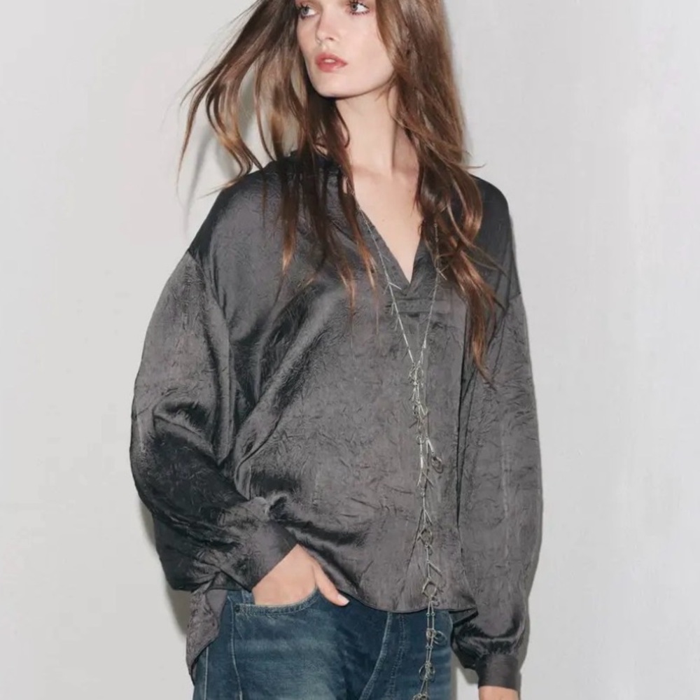 ZARA Textured Wrinkle-Effect Blouse – Size S (Oversized Fit) – ZW Collection